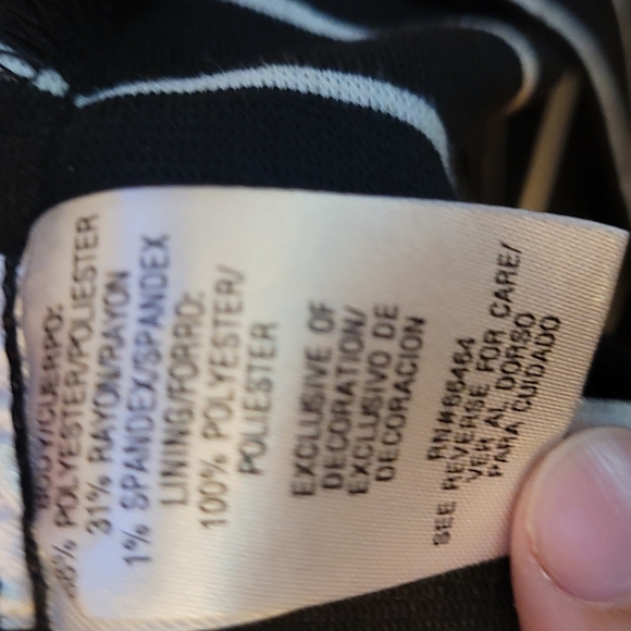 NWOT Sandra Darren Striped Three Quarter Sleeve Midi Dress - Picture 5 of 11